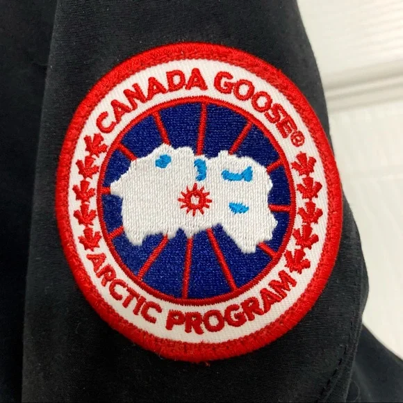 Canada Goose Victoria Parka - Picture 4 of 15